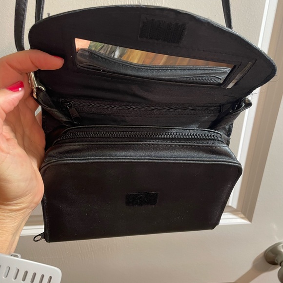 Euroline Crossbody Organizer Wallet - Picture 8 of 14